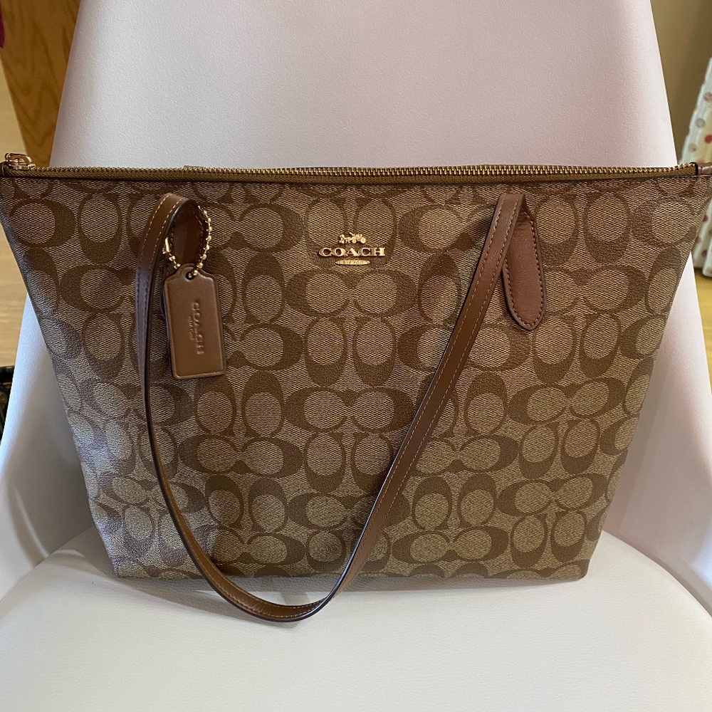 COACH Signature Canvas Zip Top Tote. In excellent condition!